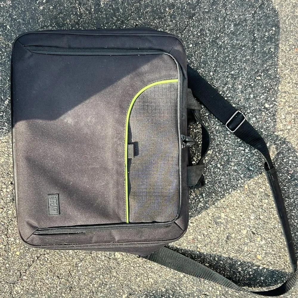 USA Gear Messenger Bag S13 Black Very Good 1pc Adjustable Tech Case
